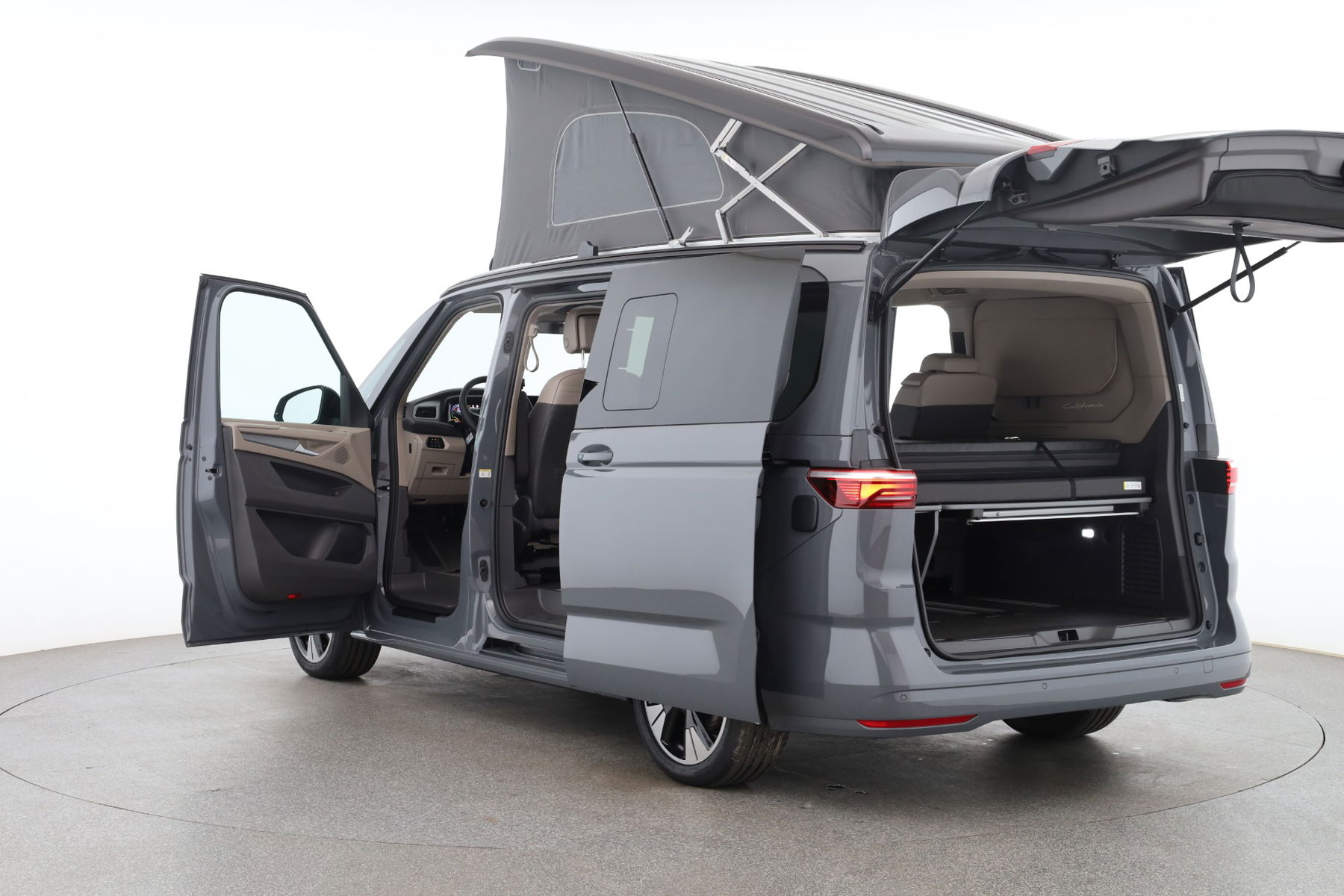 California Beach eHybrid 180 kW 4M