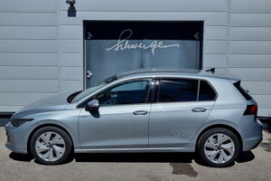 VW Golf VIII 1.5 TSI Life + 5J. Garantie