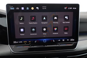 VW Golf Rabbit mHEV TSI DSG