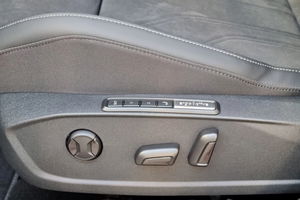 VW Golf VIII 1.5 TSI Life + AHK + 5J.G.+ Matrix + H&K