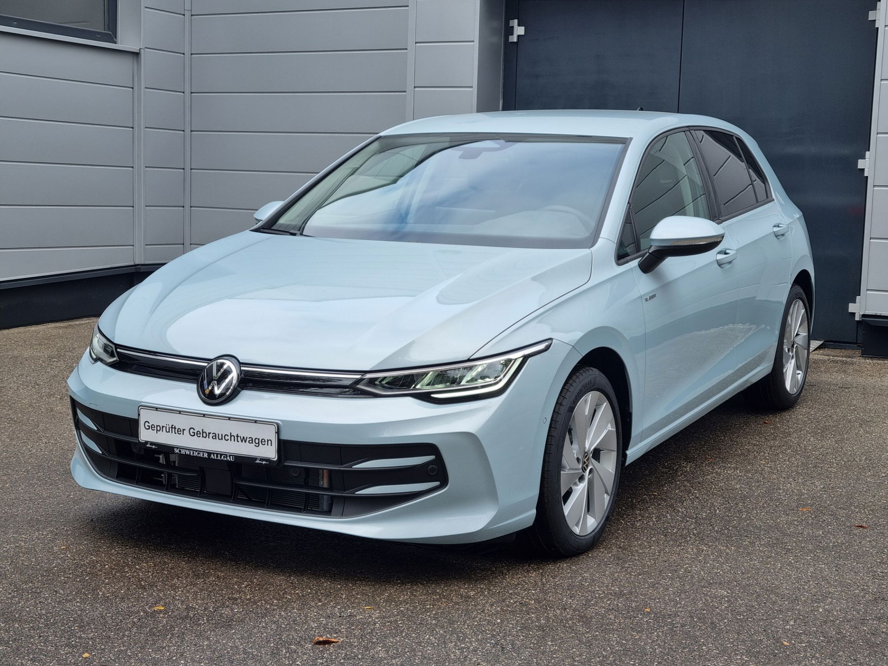VW Golf 1.5 TSI Life + 5 J. Garantie