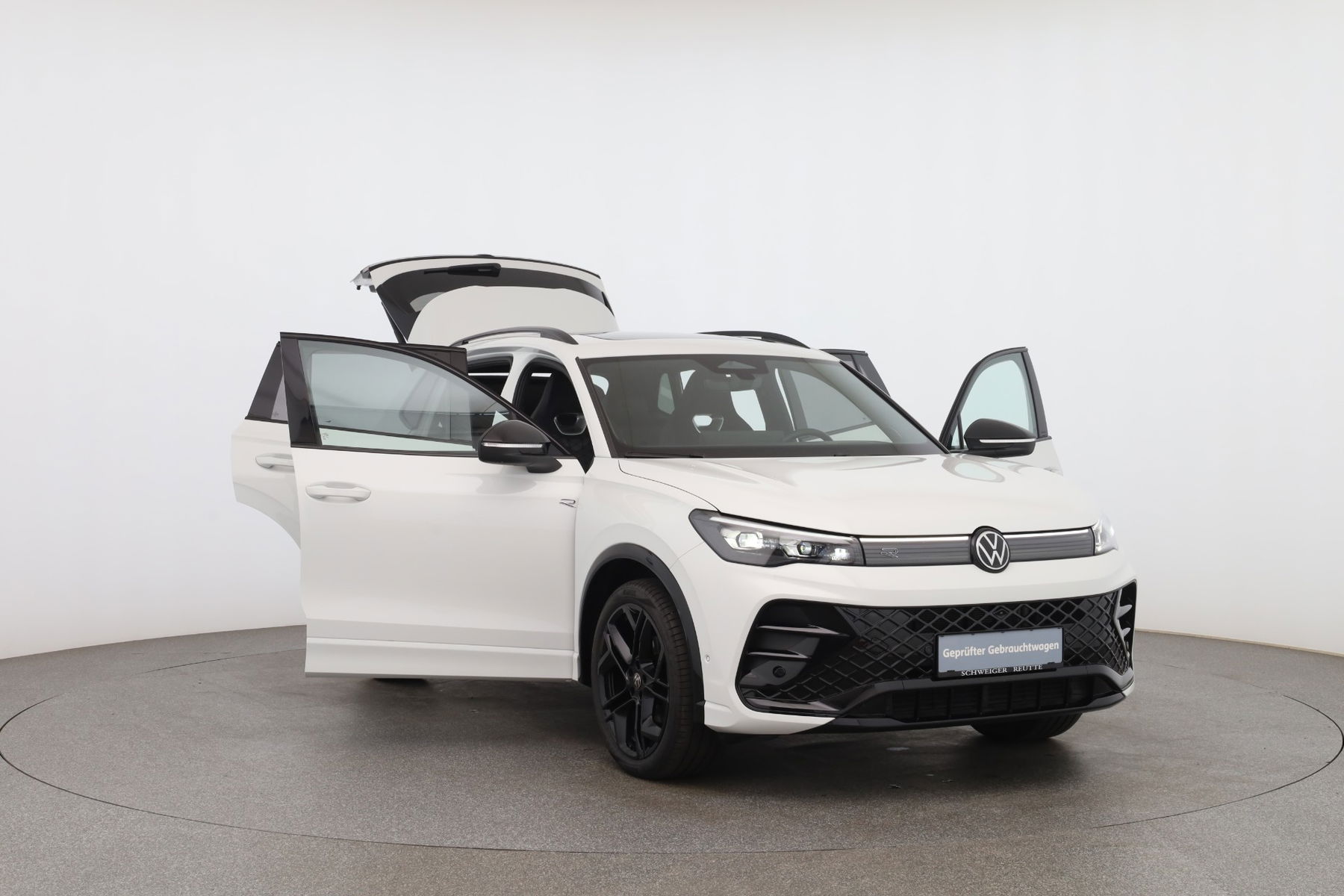VW Tiguan R-Line eTSI DSG null