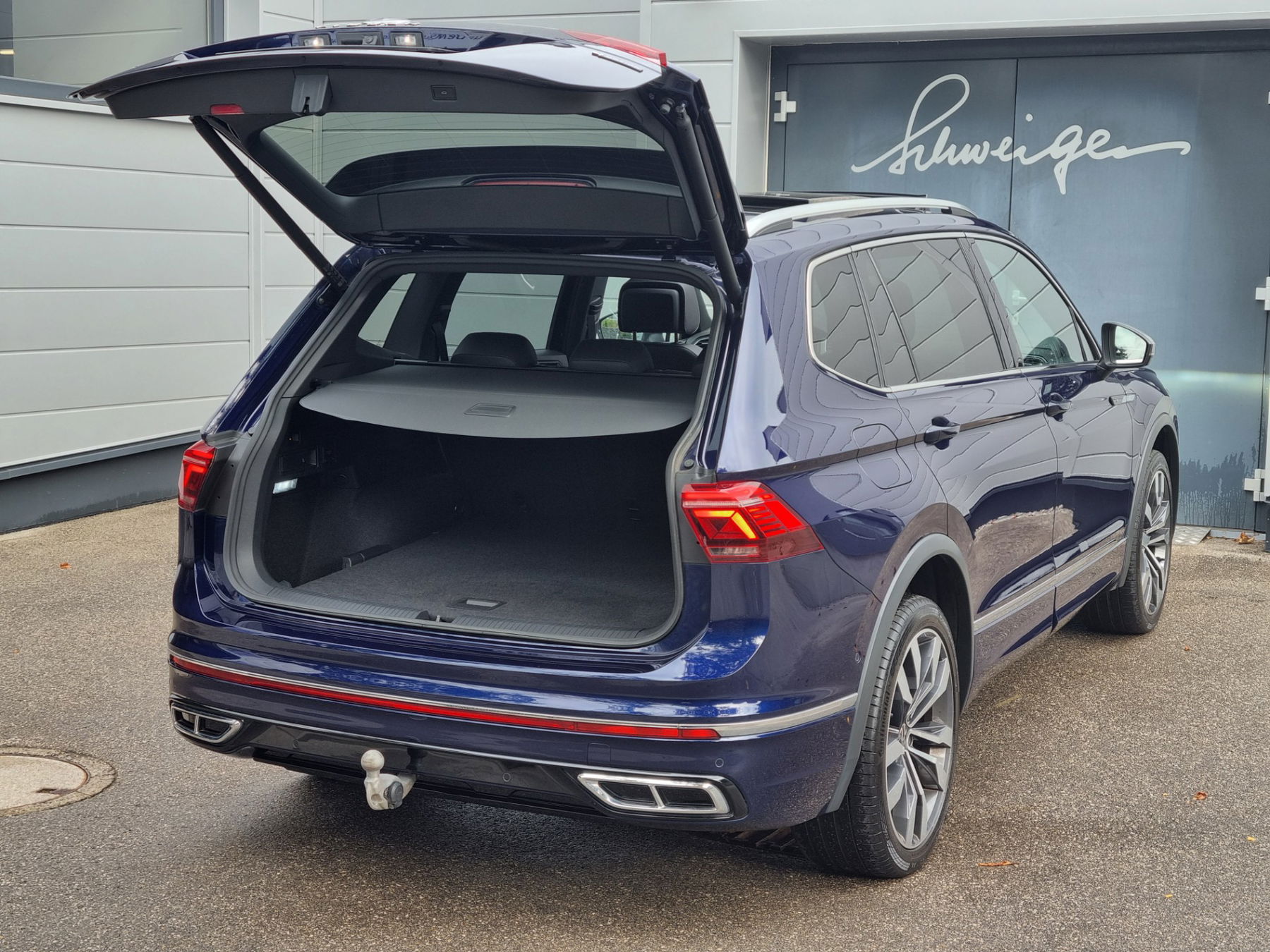 VW Tiguan Allspace 2.0 TSI R-Line 4Motion