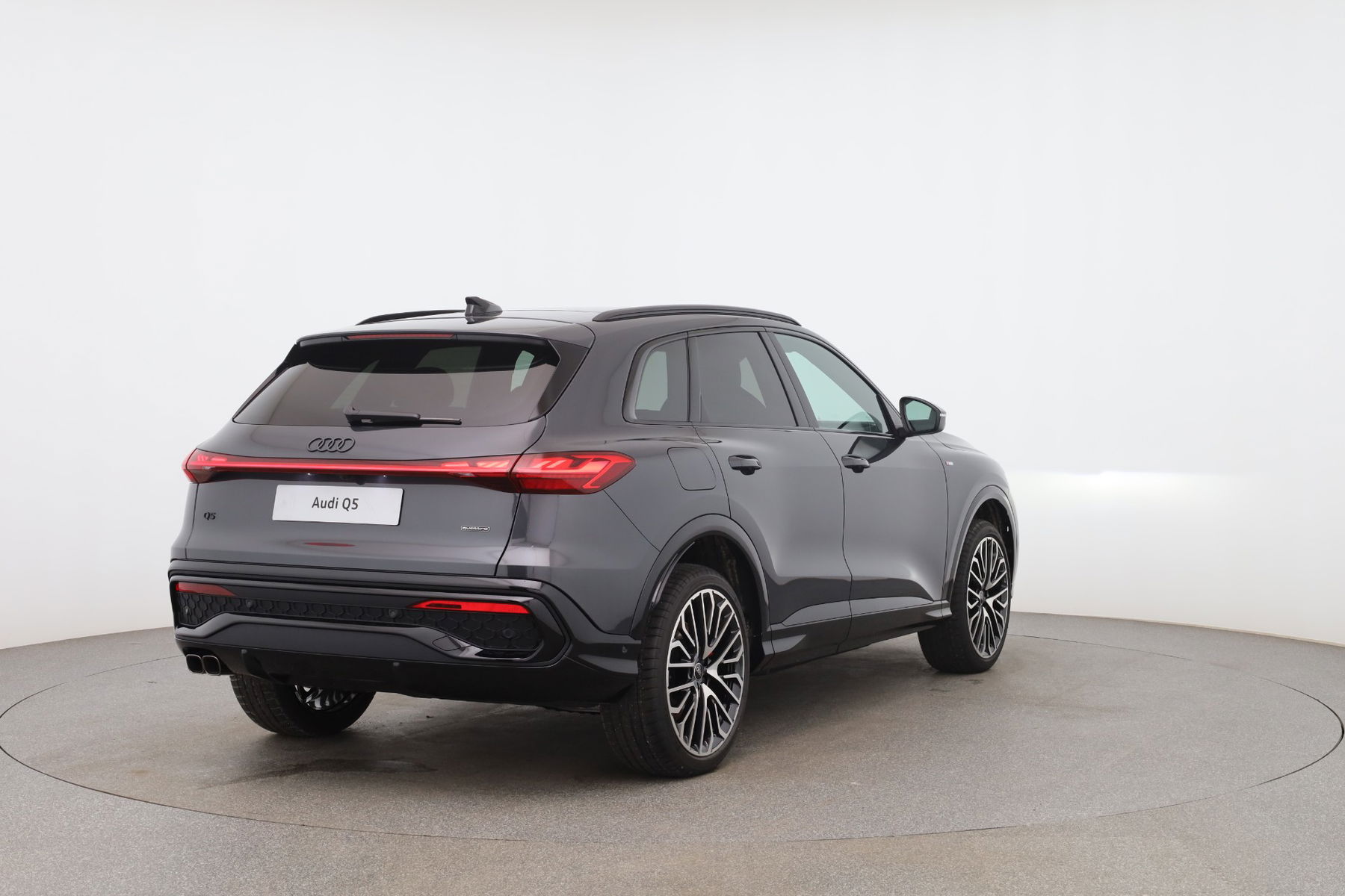 Audi Q5 SUV TDI quattro 150 kW null