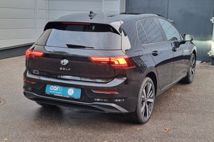 VW Golf VIII 1.5 TSI Life + AHK + 5J.G.+ Matrix + H&K