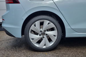VW Golf 1.5 TSI Life + 5 J. Garantie
