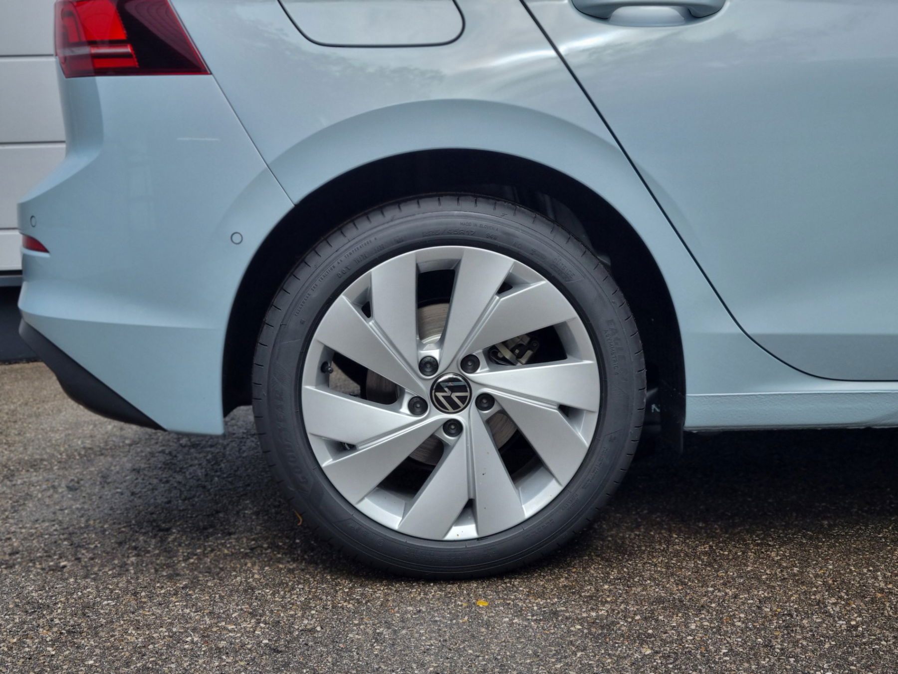 VW Golf 1.5 TSI Life + 5J. Garantie