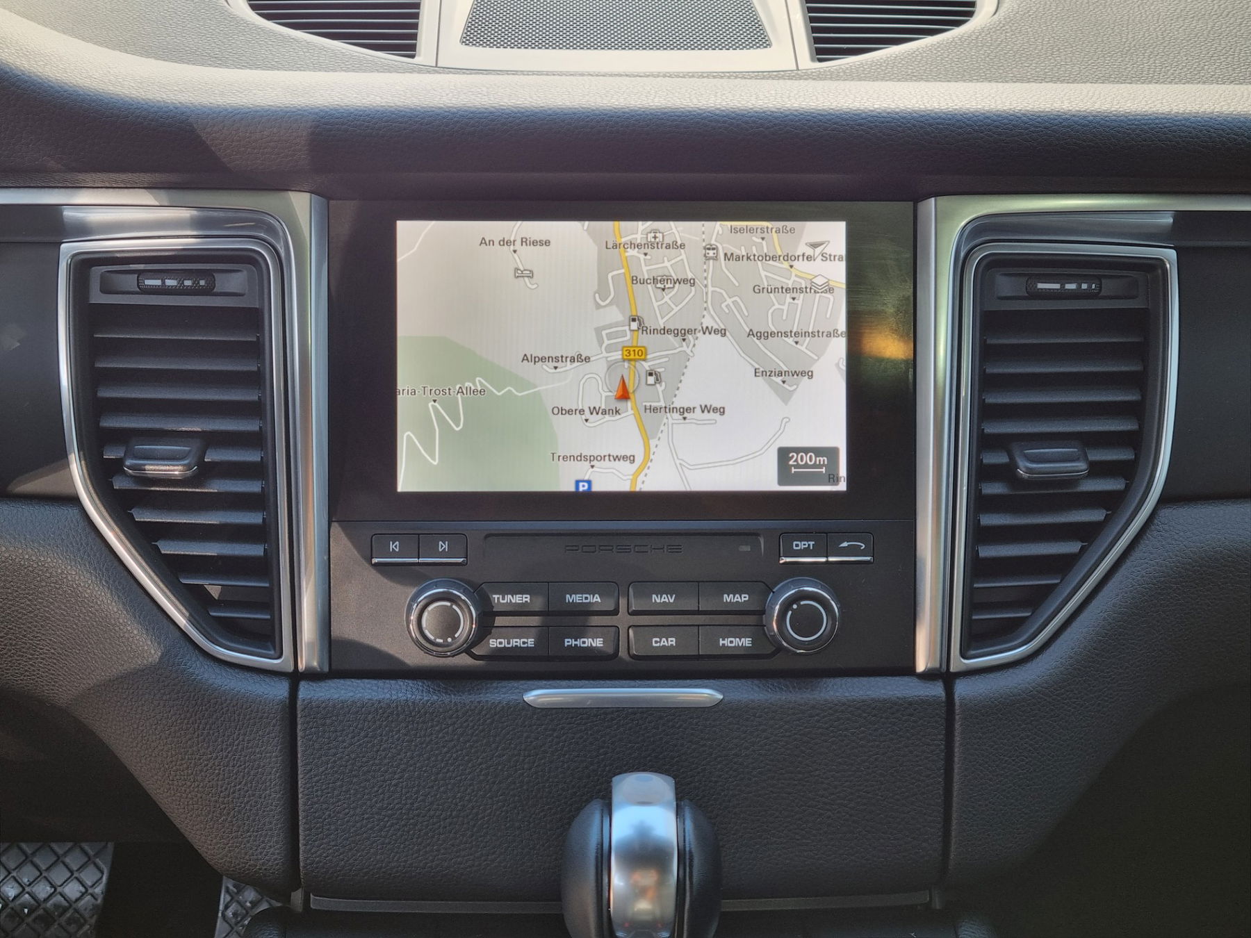 Porsche Macan null