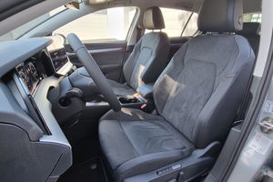 VW Golf VIII 1.5 TSI Life + 5J. Garantie