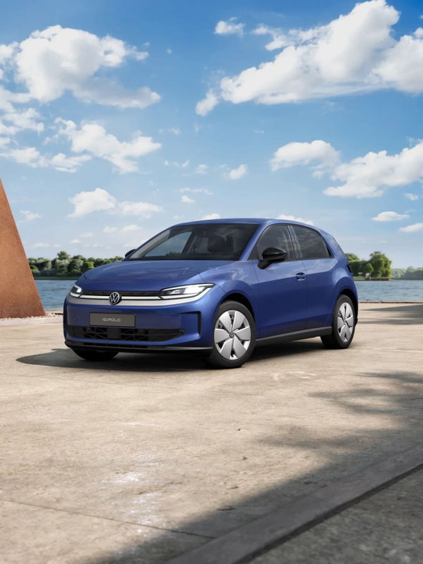 ID. Polo Life 85 kW - 37 kWh celestial blue metallic jetzt online kaufen