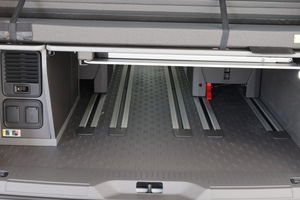 California Beach eHybrid 180 kW 4M