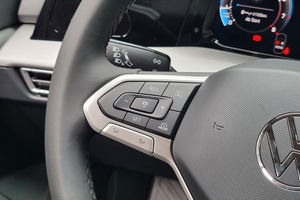 VW Golf VIII 1.5 TSI Life + 5J. Garantie + 18 Zoll + LED-Plus