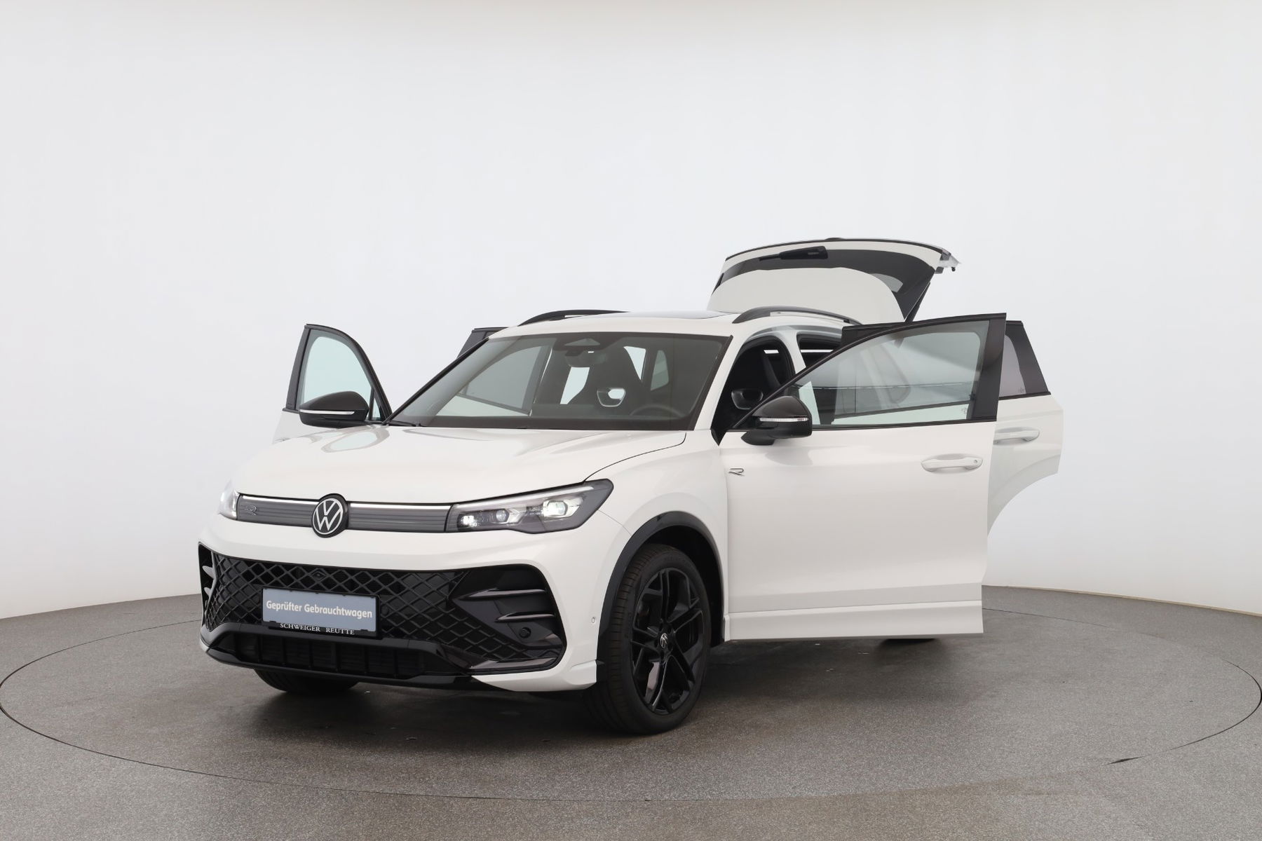 VW Tiguan R-Line eTSI DSG null
