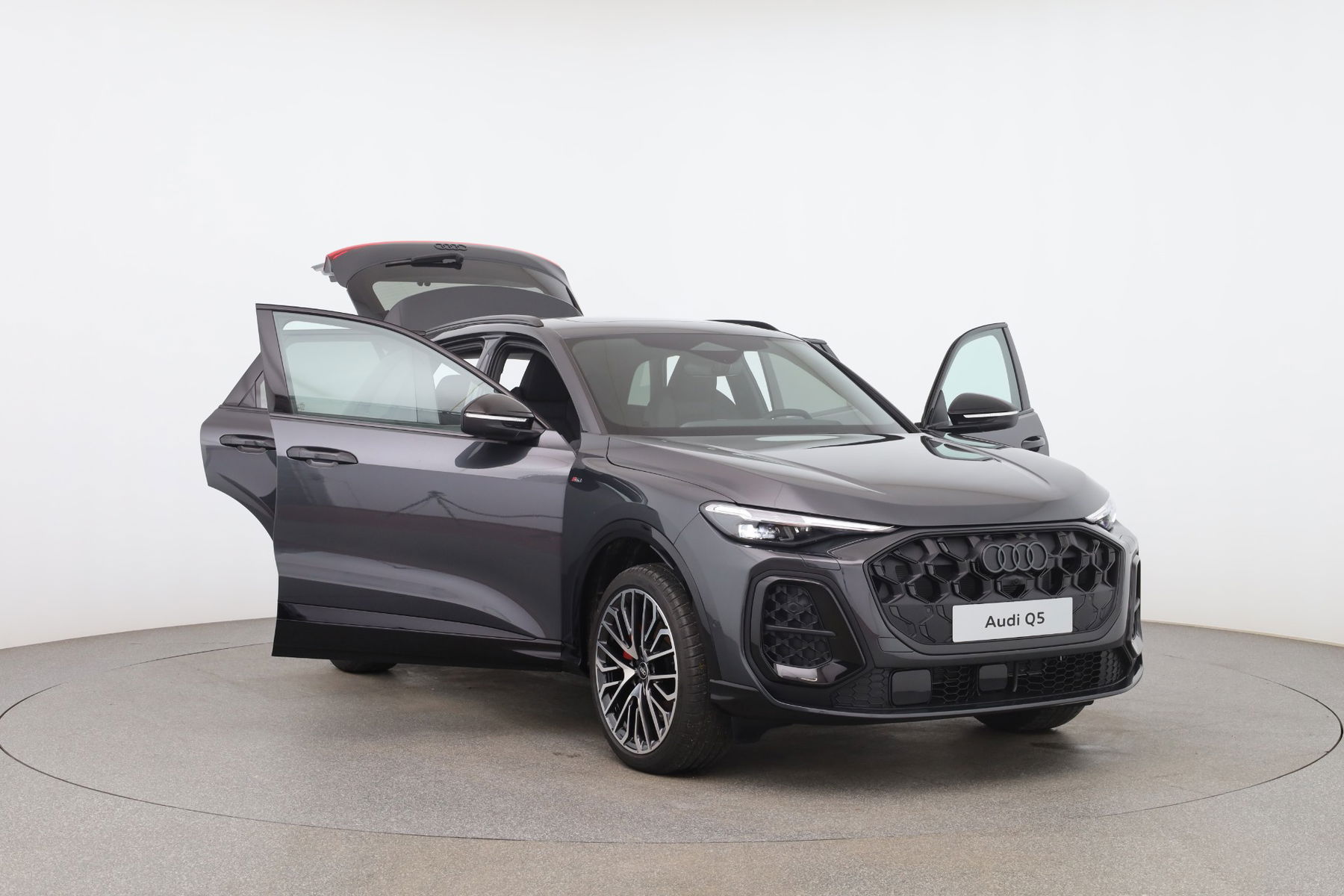 Audi Q5 SUV TDI quattro 150 kW null