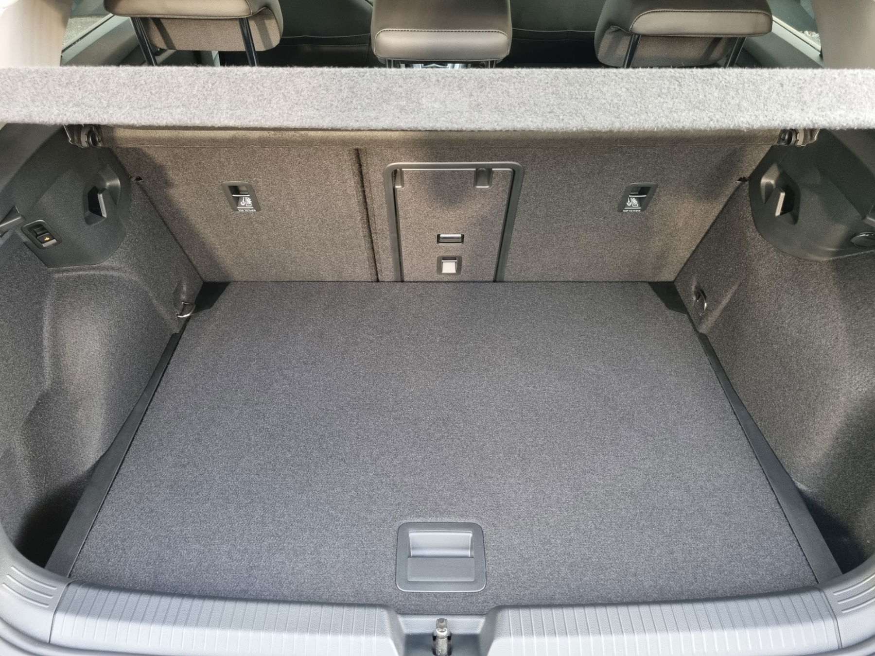 VW Golf VIII 1.5 TSI Life + 5J. Garantie