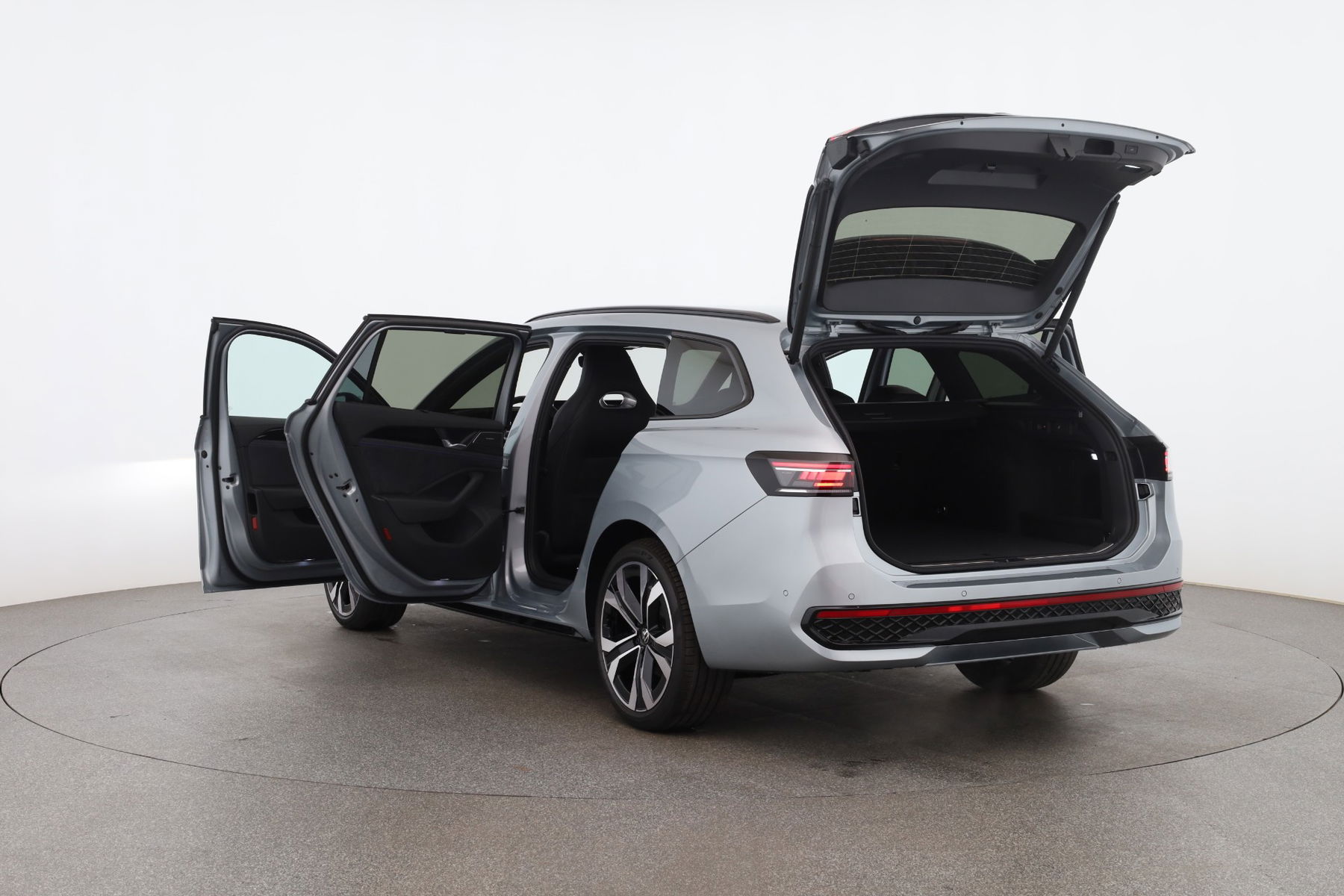 VW Passat Variant R-Line eHybrid 150 kW