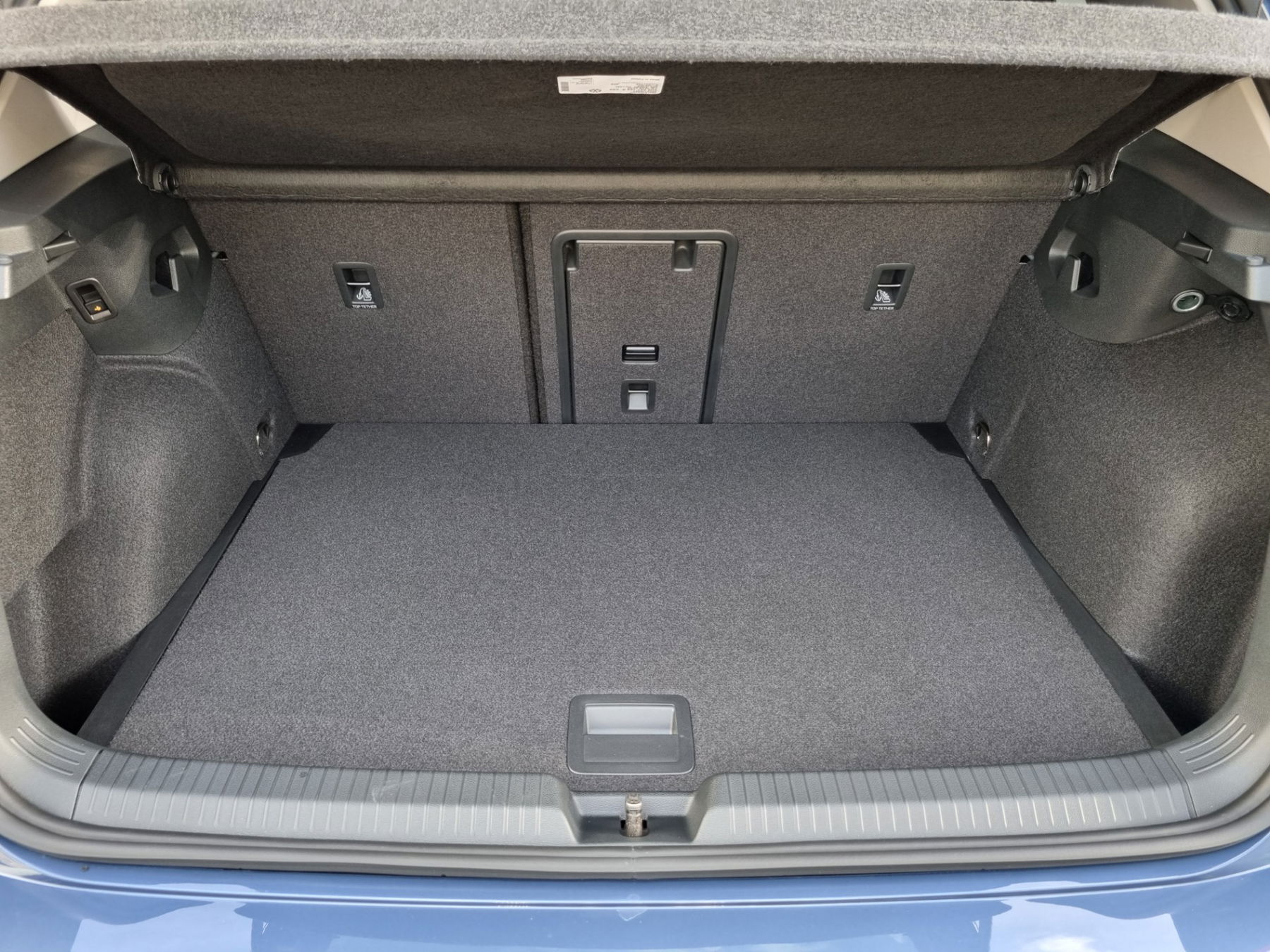 VW Golf VIII 1.5 TSI Life + 5J. Garantie