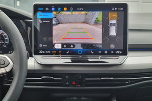 VW Golf VIII 1.5 TSI Life + AHK + 5J.G.+ Matrix + H&K