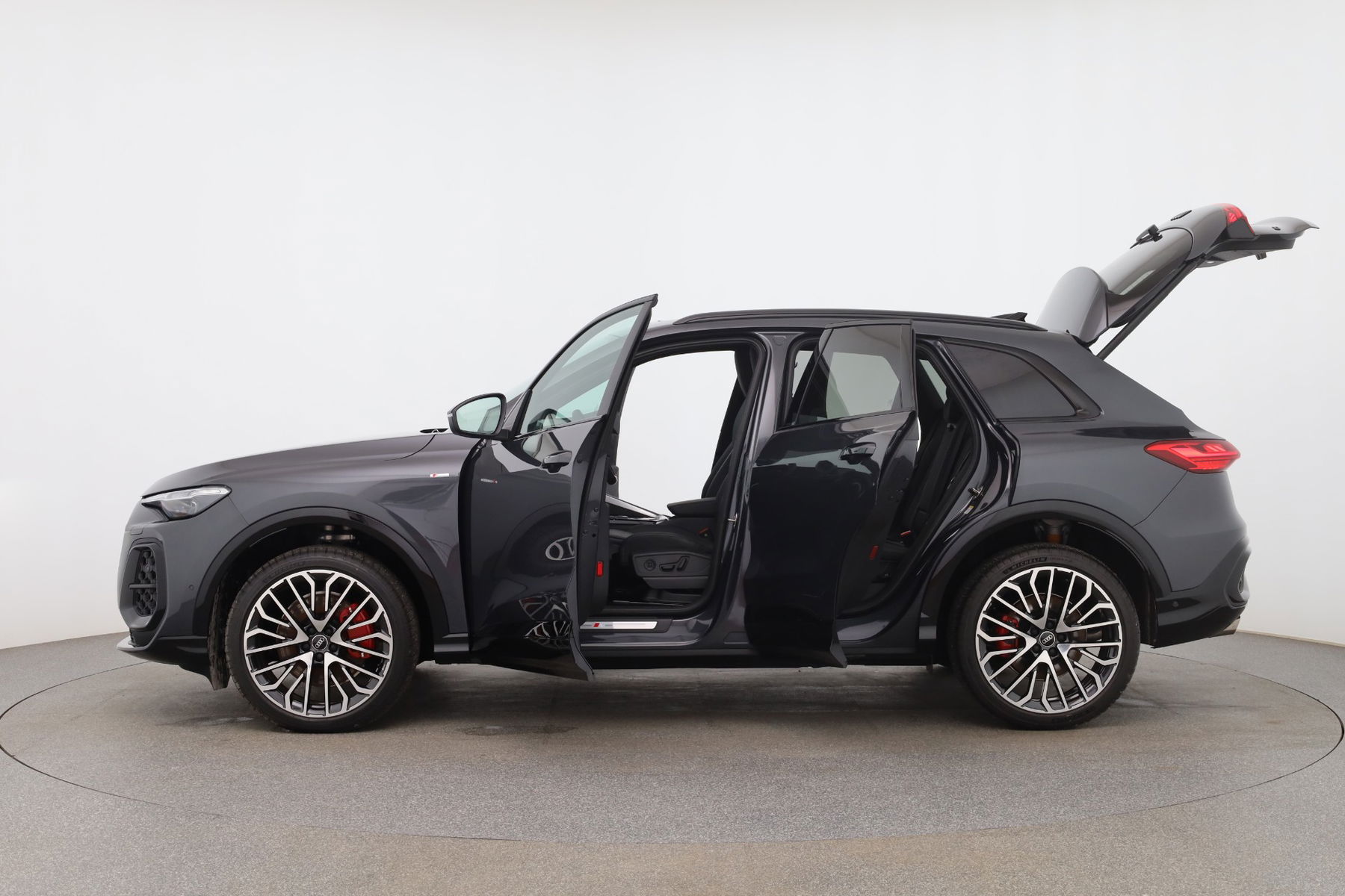 Audi Q5 SUV TDI quattro 150 kW null