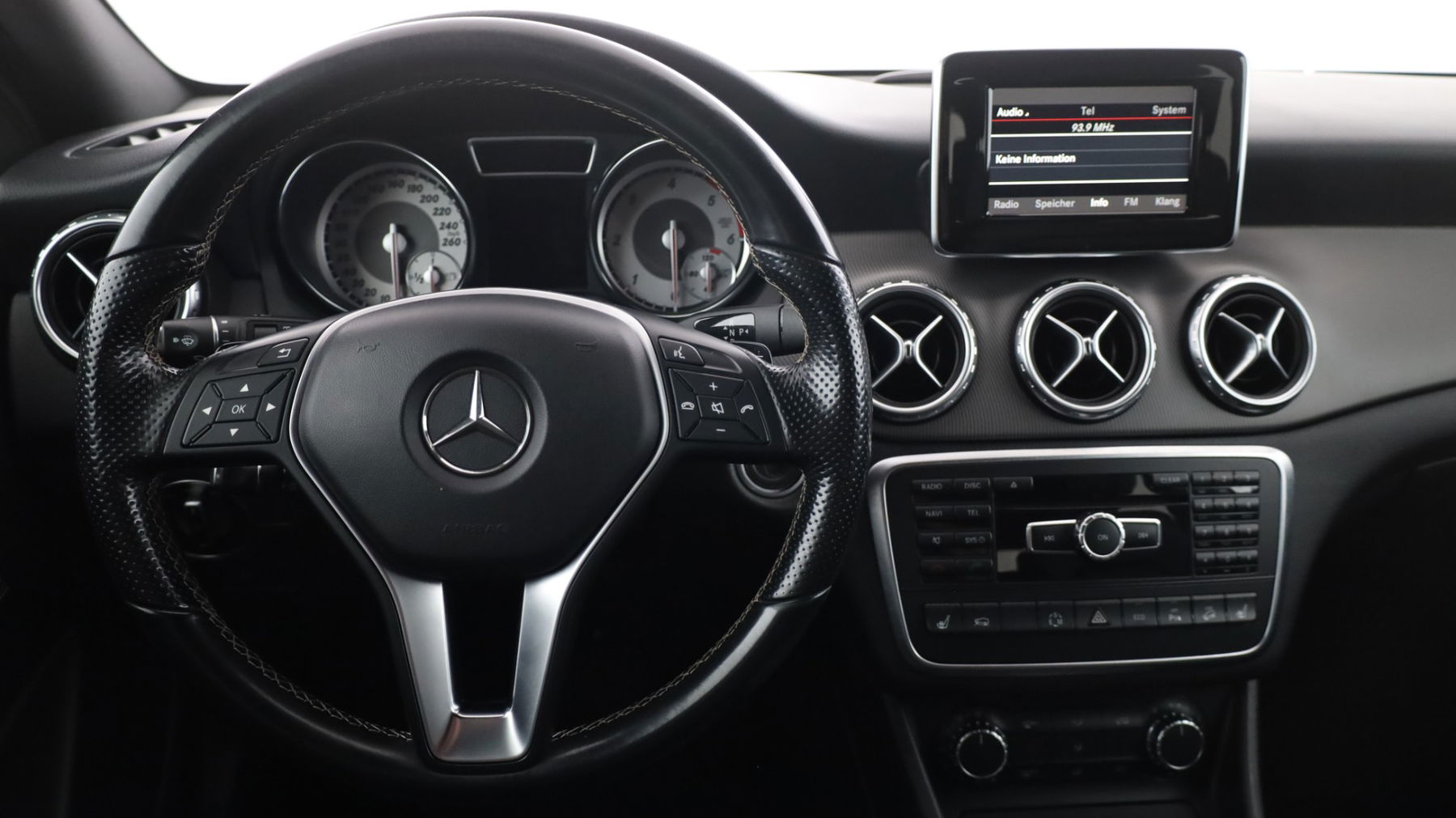 Mercedes-Benz GLA 220 CDI / d 4Matic null
