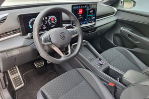 VW T-Roc 1.5 eTSI R-Line