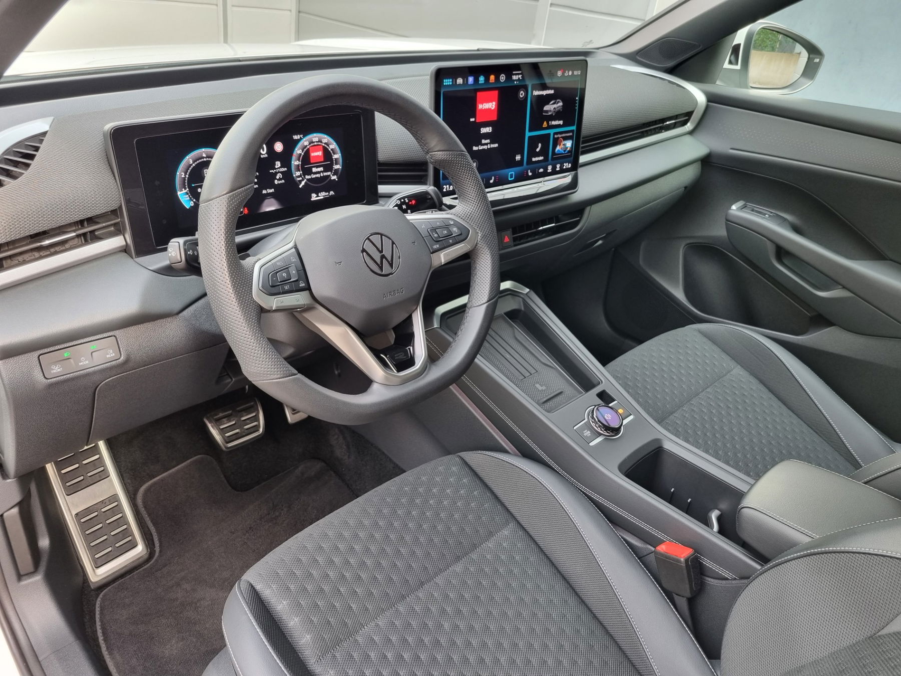 VW T-Roc 1.5 eTSI R-Line