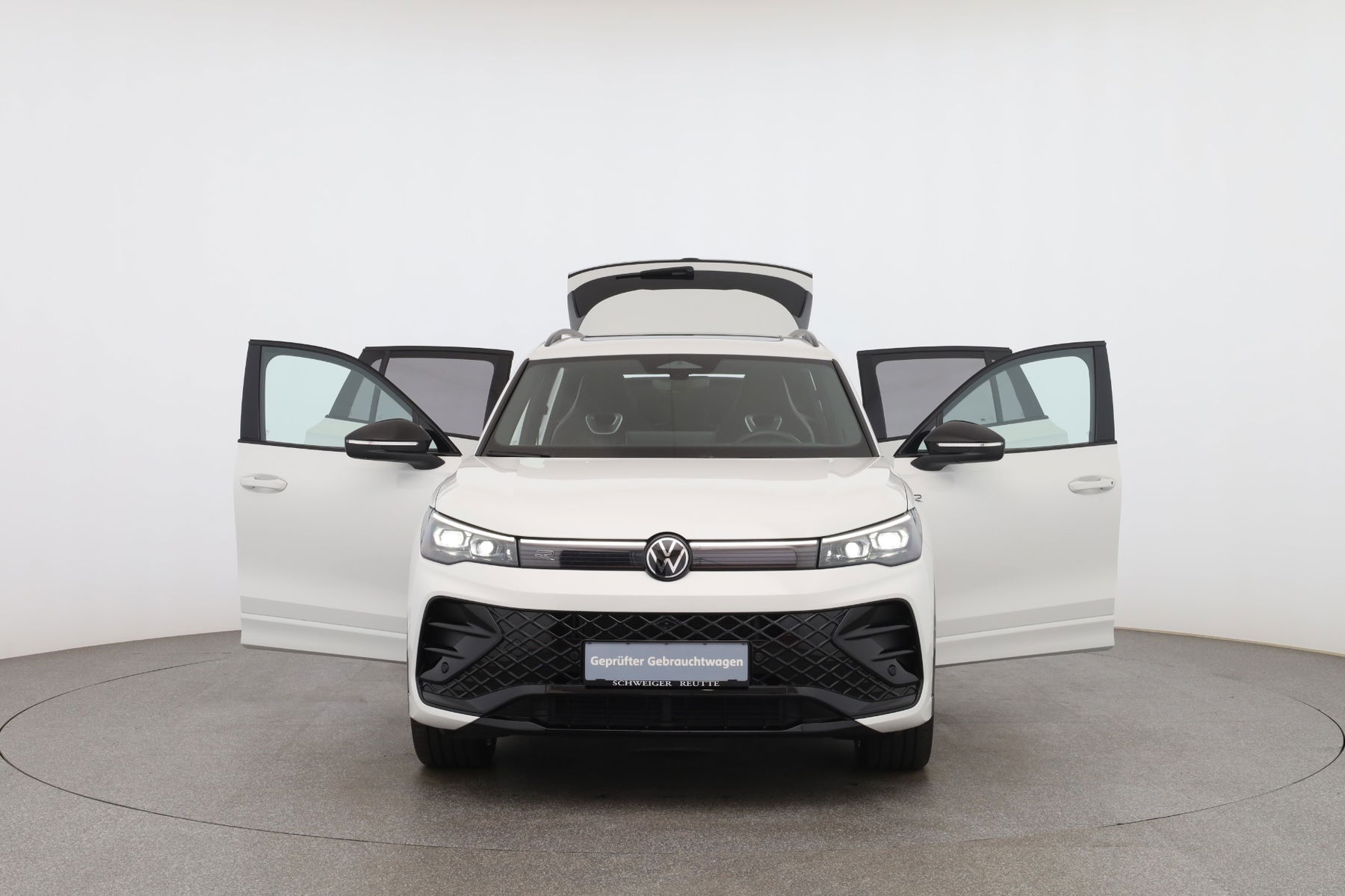 VW Tiguan R-Line eTSI DSG null