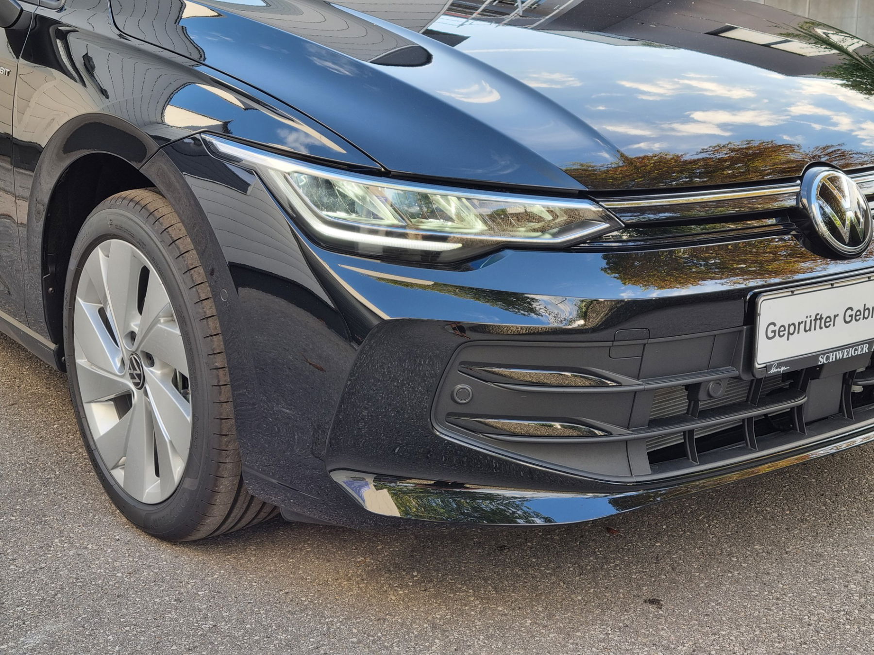 VW Golf 1.5 TSI Life + 5J. Garantie