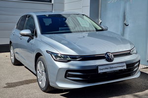 VW Golf VIII 1.5 TSI Life + 5J. Garantie