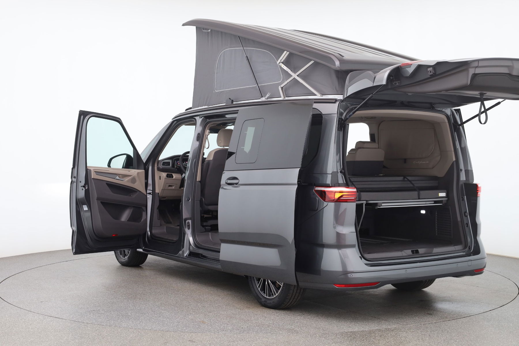 California Beach eHybrid 180 kW 4MOTION