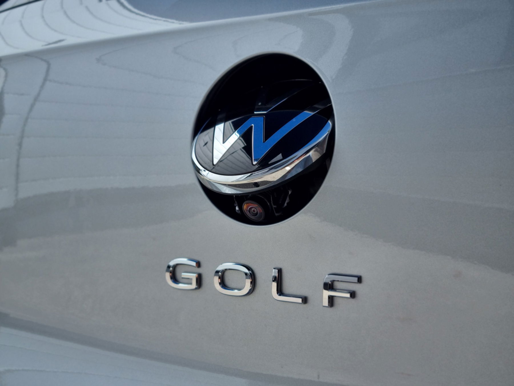 VW Golf VIII 1.5 TSI Life + 5J. Garantie