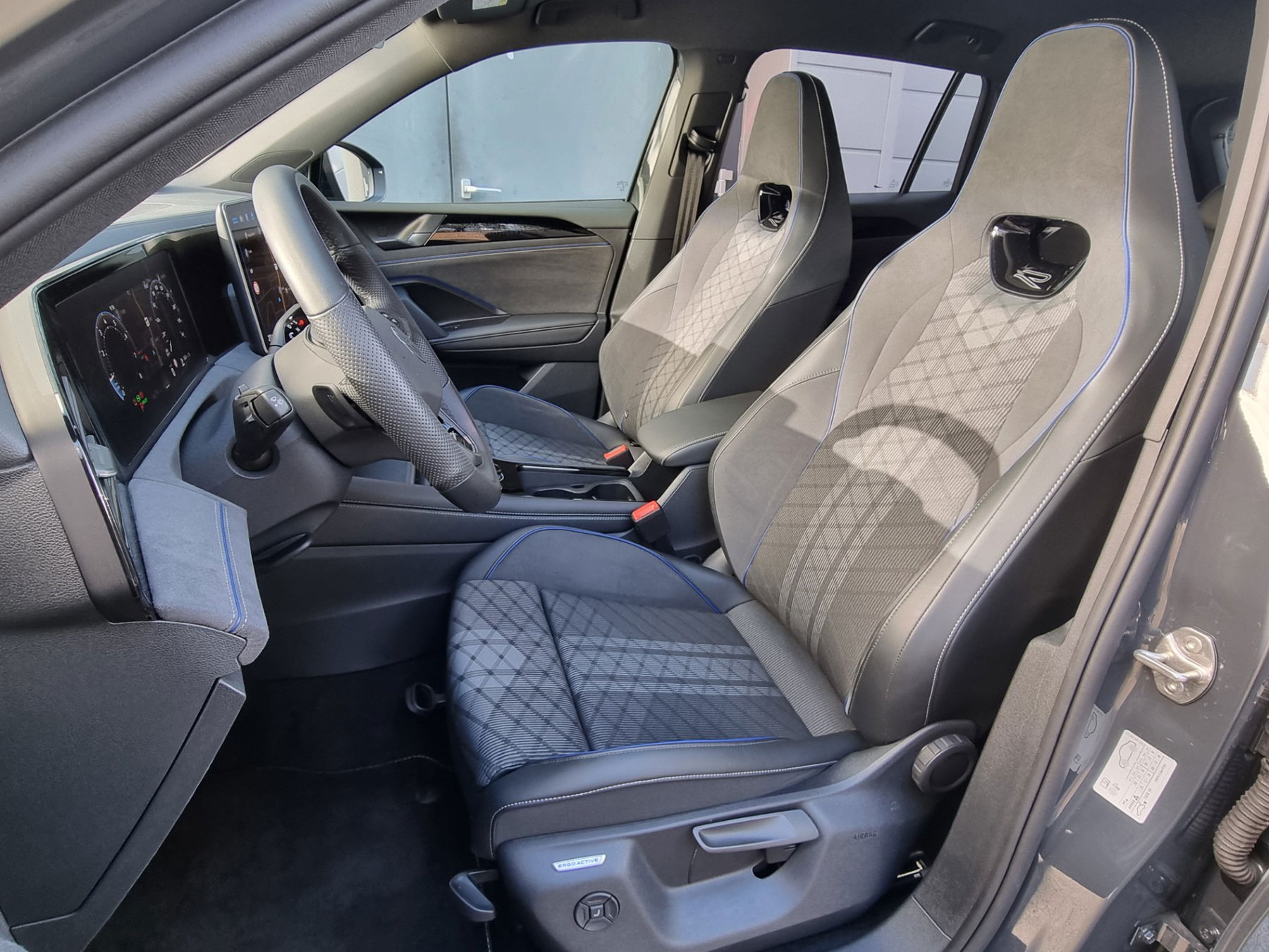 VW Tiguan 1.5 eTSI R-Line