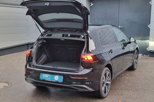 VW Golf VIII 1.5 TSI Life + AHK + 5J.G.+ Matrix + H&K