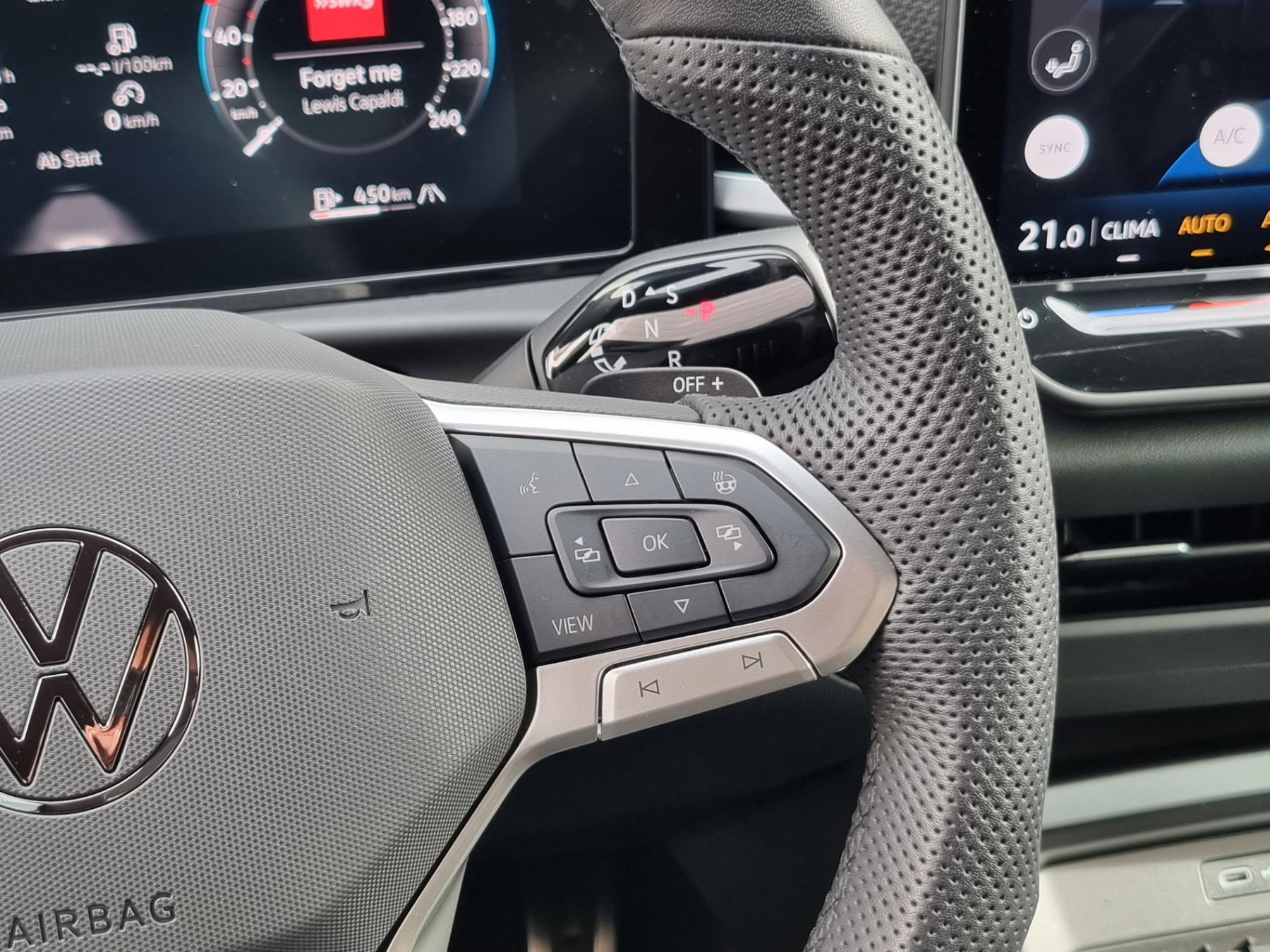 VW T-Roc 1.5 eTSI R-Line