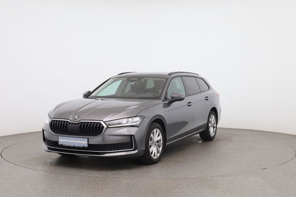 Superb Combi 2.0 TDI Selection graphite-grau metallic jetzt online kaufen