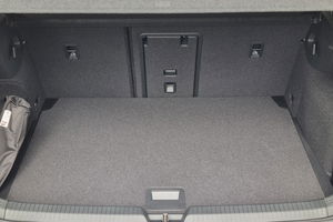 VW Golf 1.5 TSI Life + 5J. Garantie