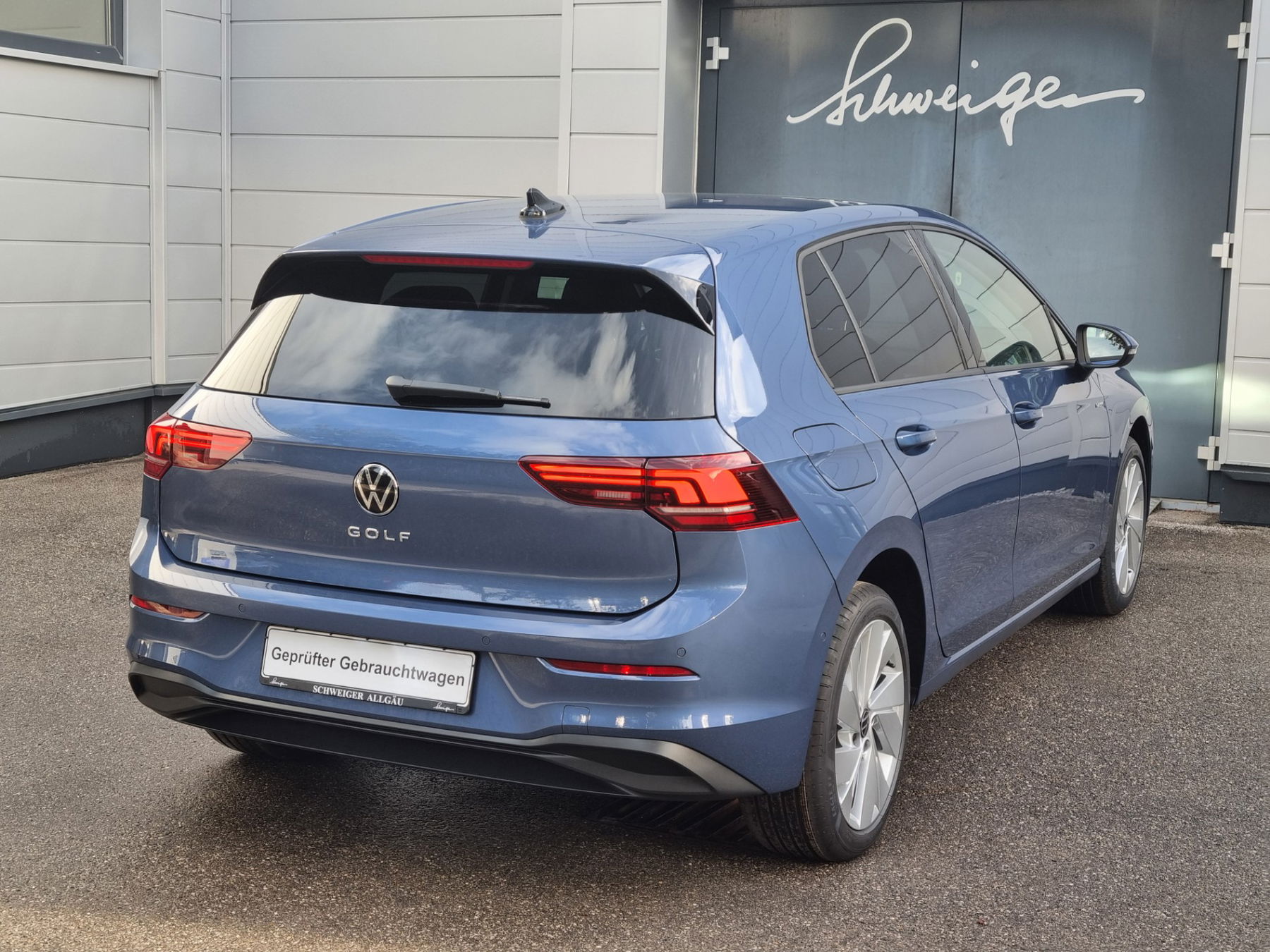 VW Golf VIII 1.5 TSI Life + 5J. Garantie