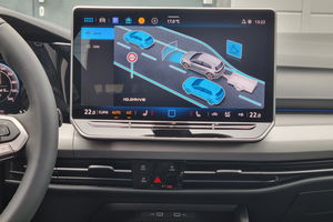 VW Golf VIII 1.5 TSI Life + AHK + 5J.G.+ Matrix + H&K