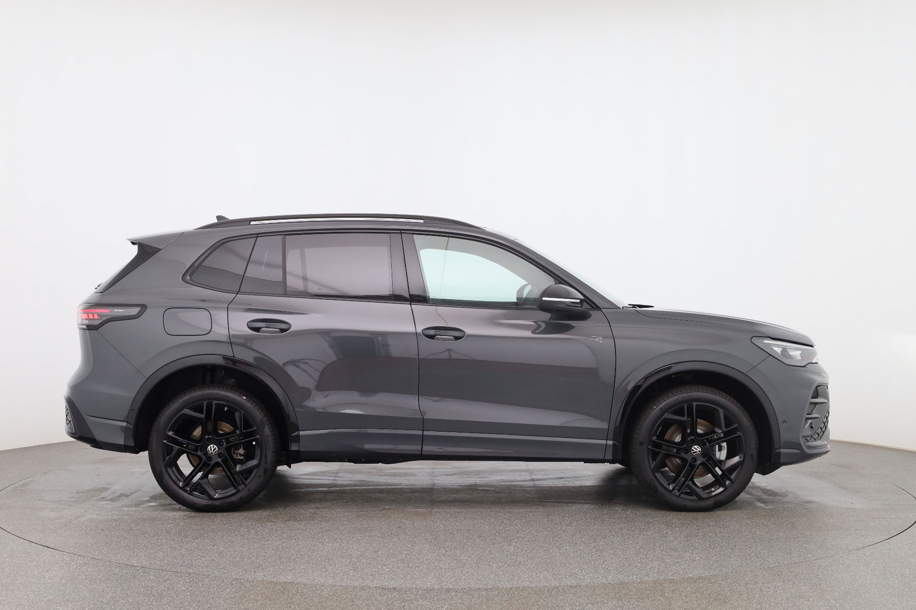 VW Tiguan R-Line TDI 4MOTION DSG null