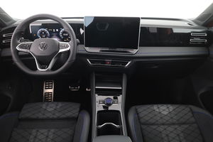 VW Tiguan R-Line eTSI DSG