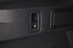 VW Tiguan R-Line eTSI DSG