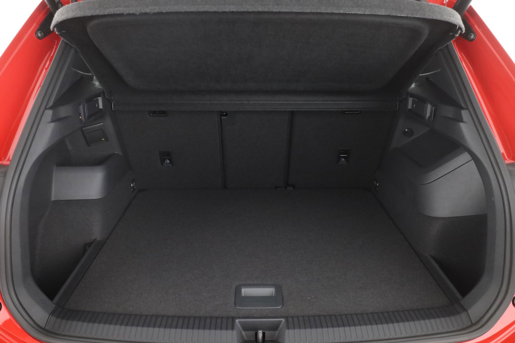 VW Tiguan R-Line eTSI DSG