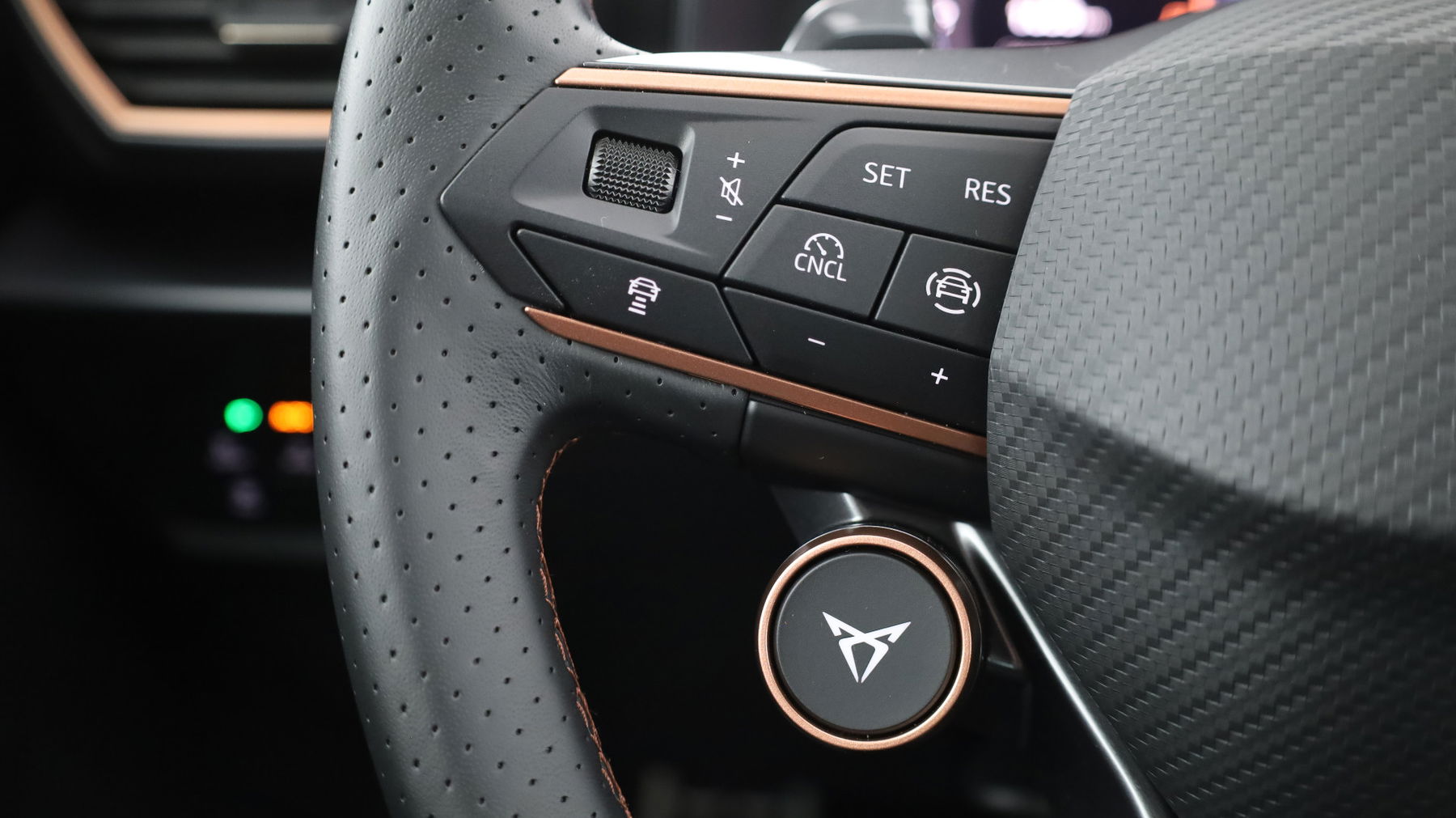 Cupra Formentor 1.5 eTSI 110 kW null