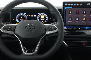 VW Tiguan R-Line eTSI DSG null