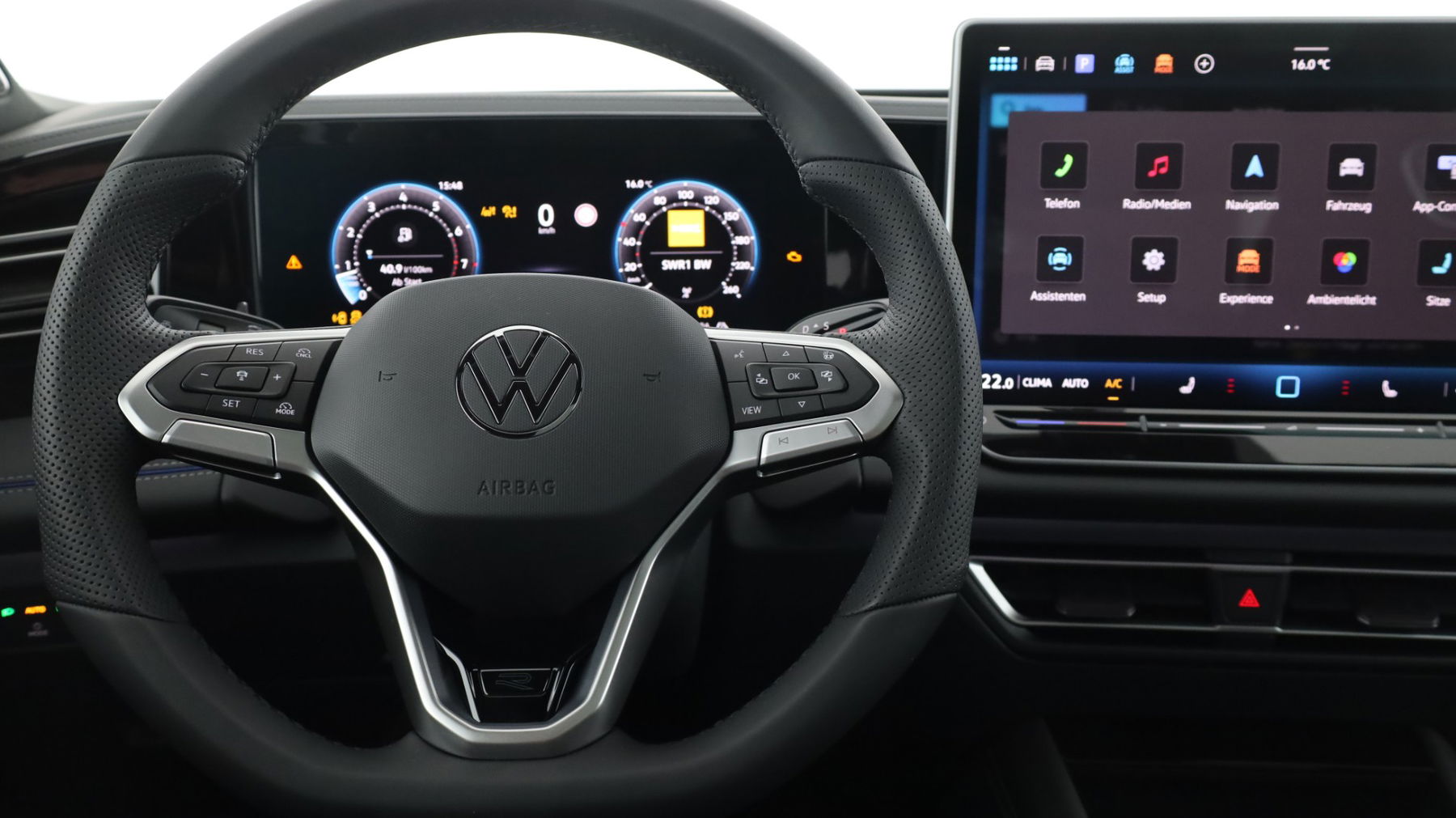 VW Tiguan R-Line eTSI DSG null