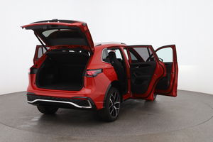 VW Tiguan R-Line eTSI DSG