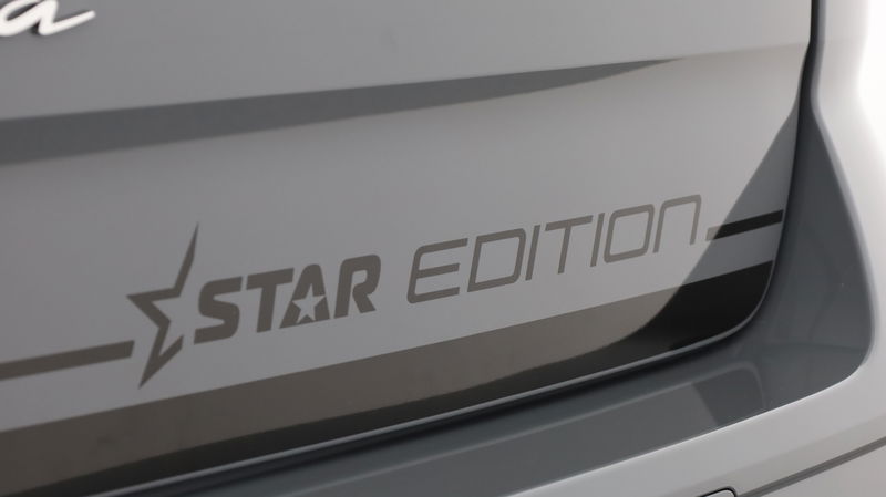 Highlight Star-Edition Spezialfolierung