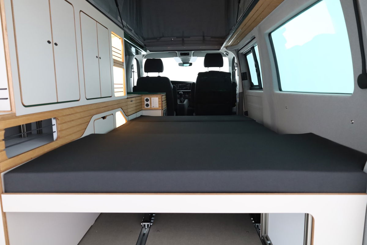 ABT XNH CAMPER PREMIUM Fahrgastraum (Heck) inkl. Dachhimmel