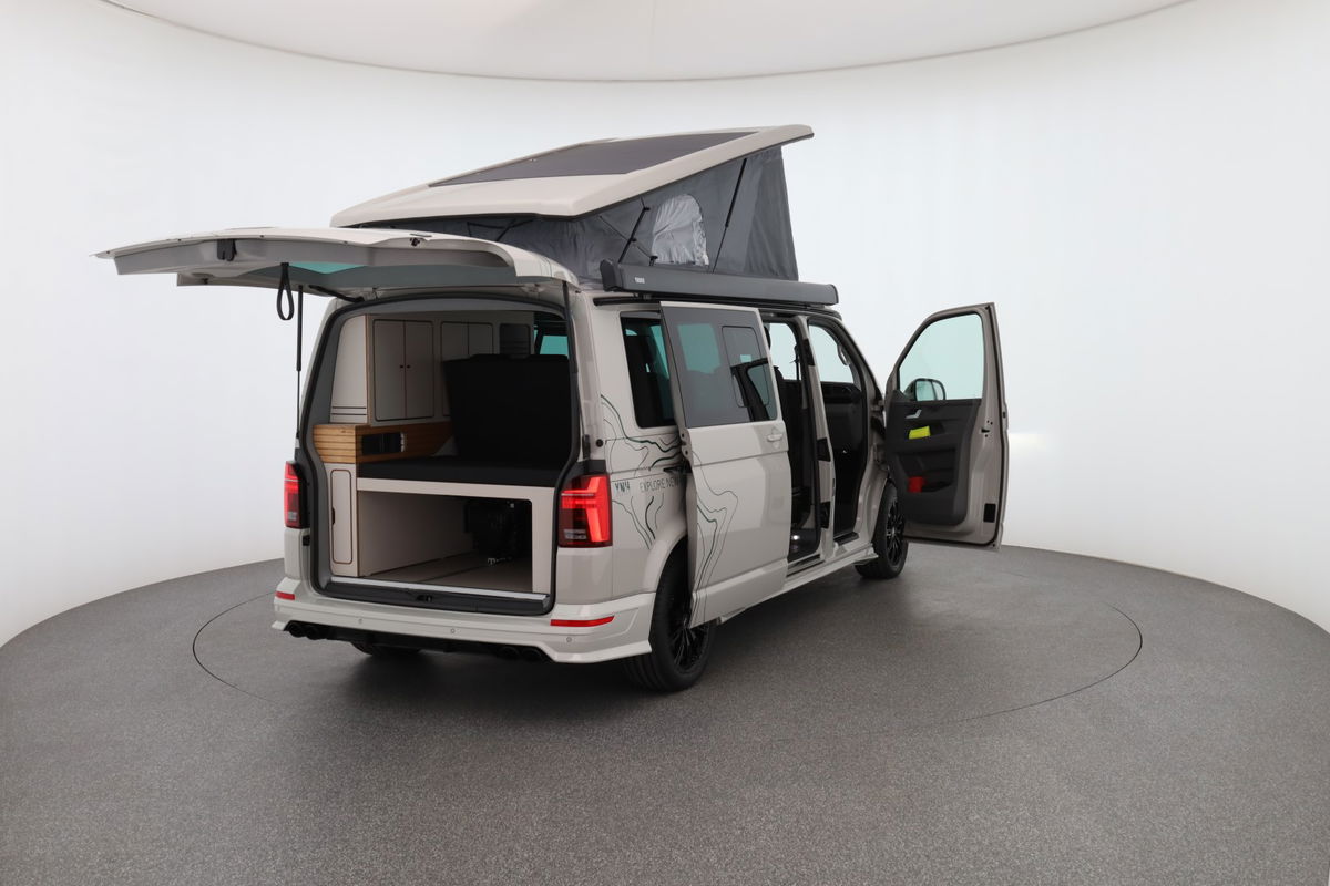 ABT XNH CAMPER PREMIUM Heckansicht seitlich (Beifahrer)