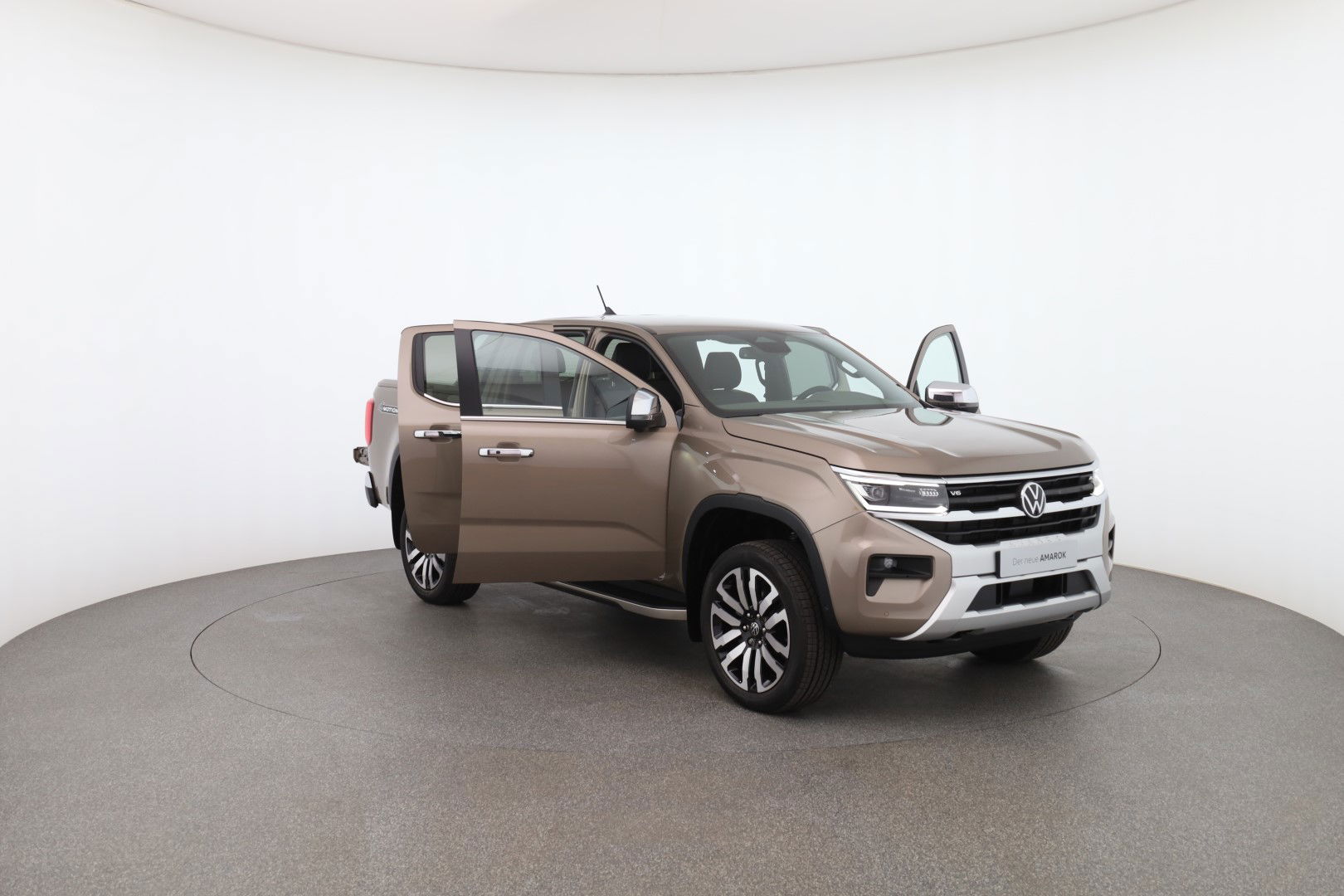 Amarok Aventura Frontansich seitlich (Beifahrer)